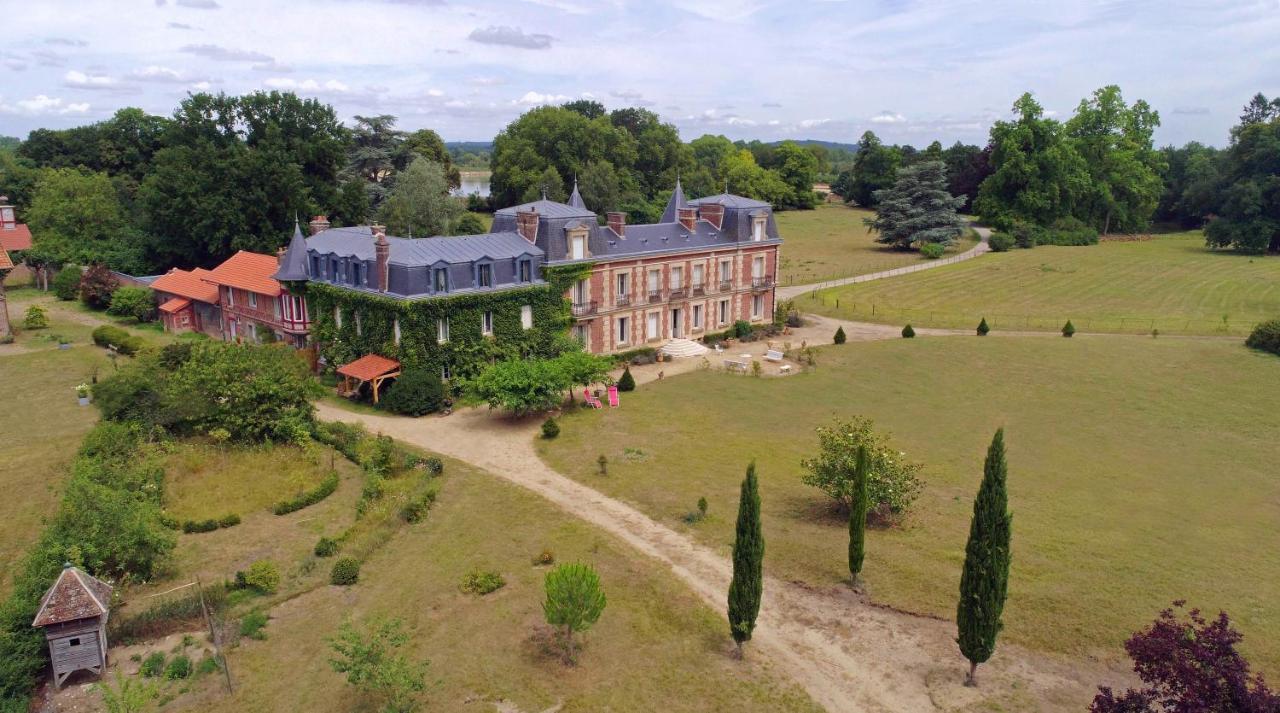 Chateau Le Quesnoy Chevrieres  Екстер'єр фото