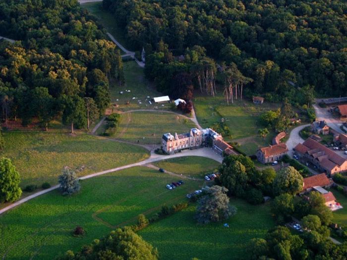Chateau Le Quesnoy Chevrieres  Екстер'єр фото